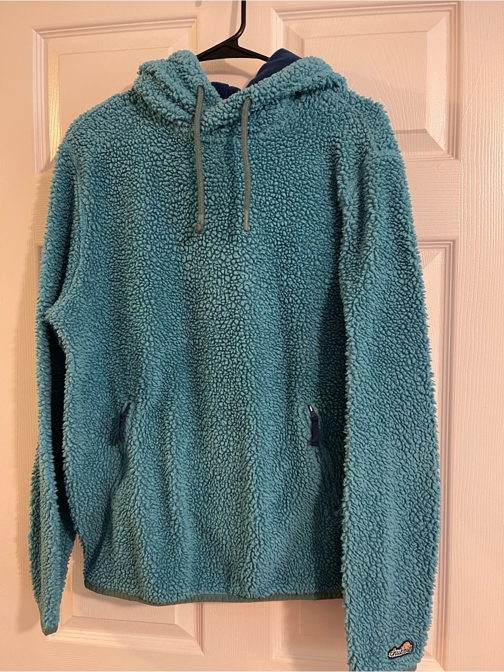 chubbies Teal and Navy Sherpa Zip Hoodie with Pineapple Label